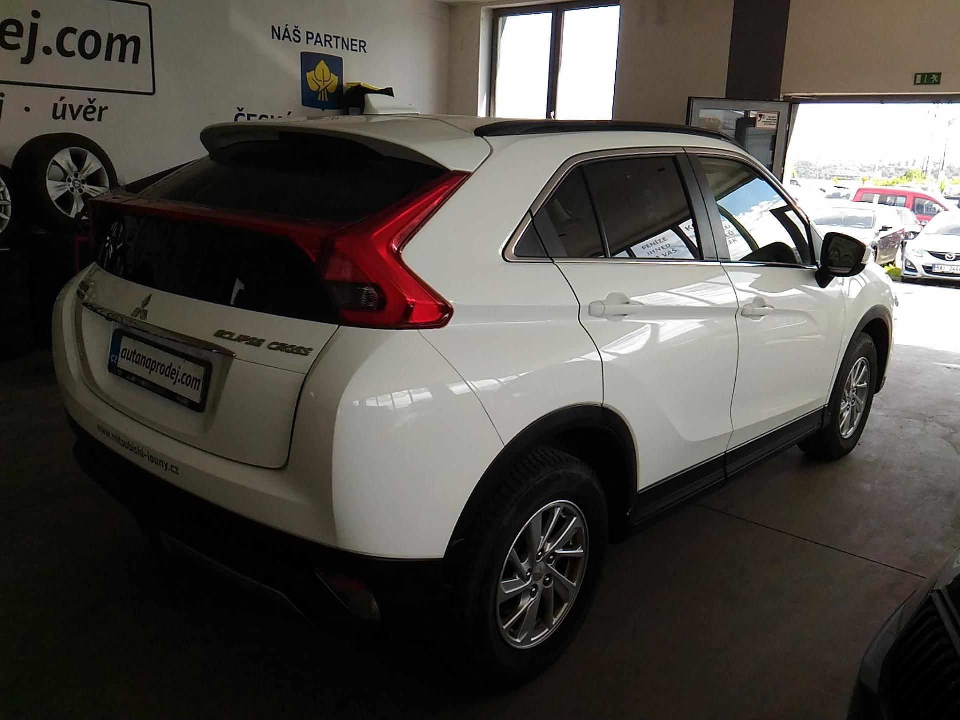 Mitsubishi Eclipse Cross, 1,5 T-MIVEC,120KW,ALU,LED,NAVI - fotka 5