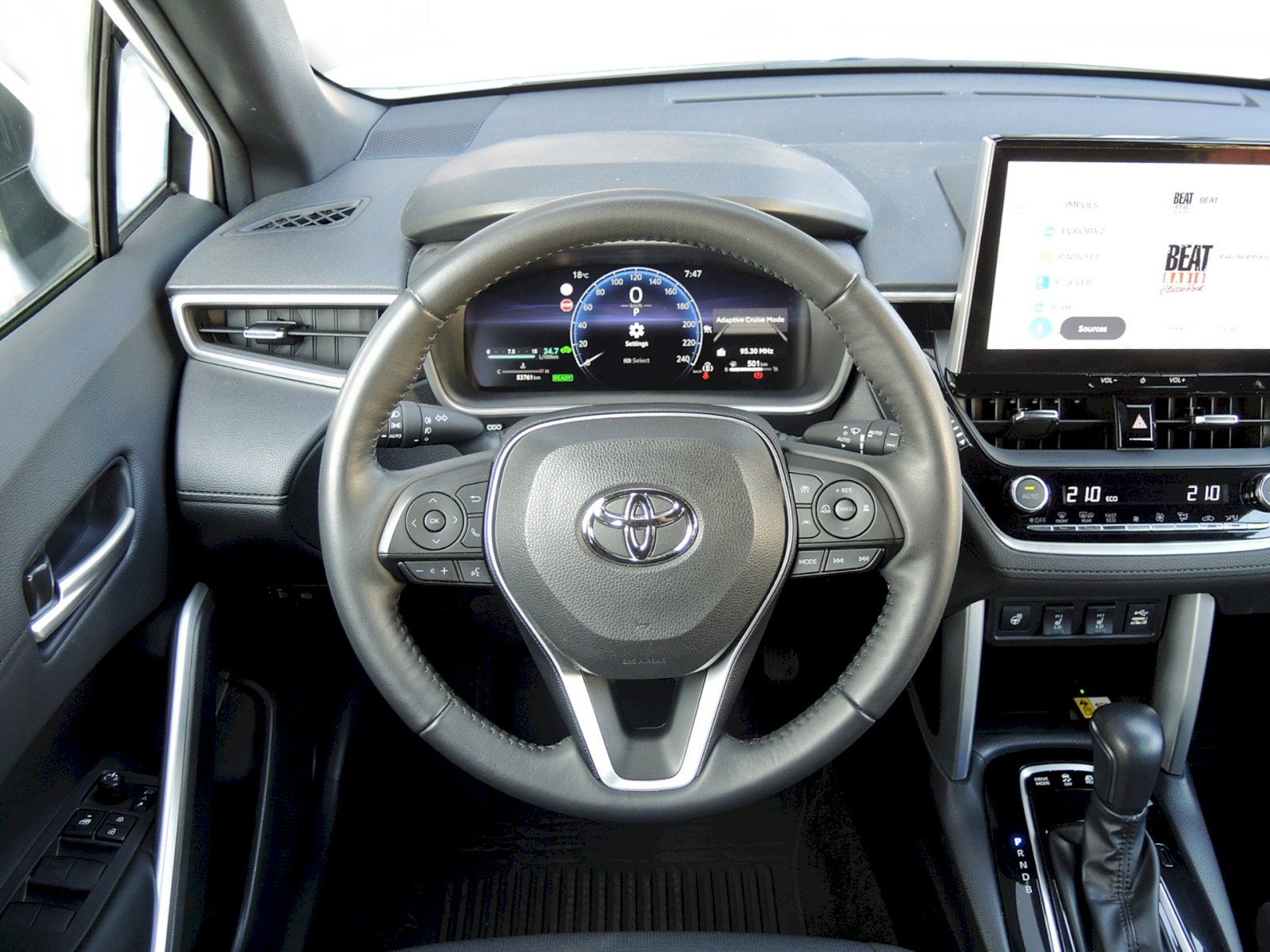 Toyota Corolla Cross, Comfort Business 2,0 Hybrid 4x - fotka 6