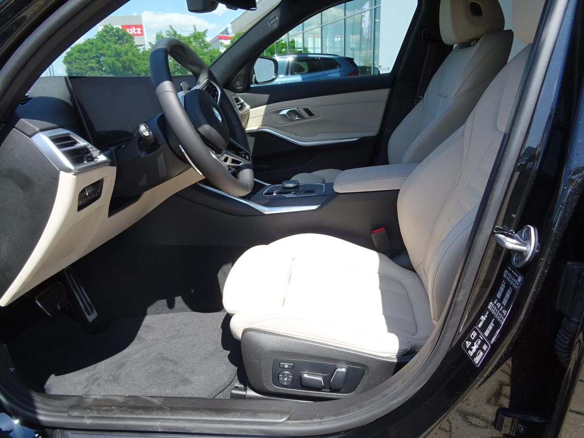 BMW Řada 3, 330d xDrive Sedan - fotka 2
