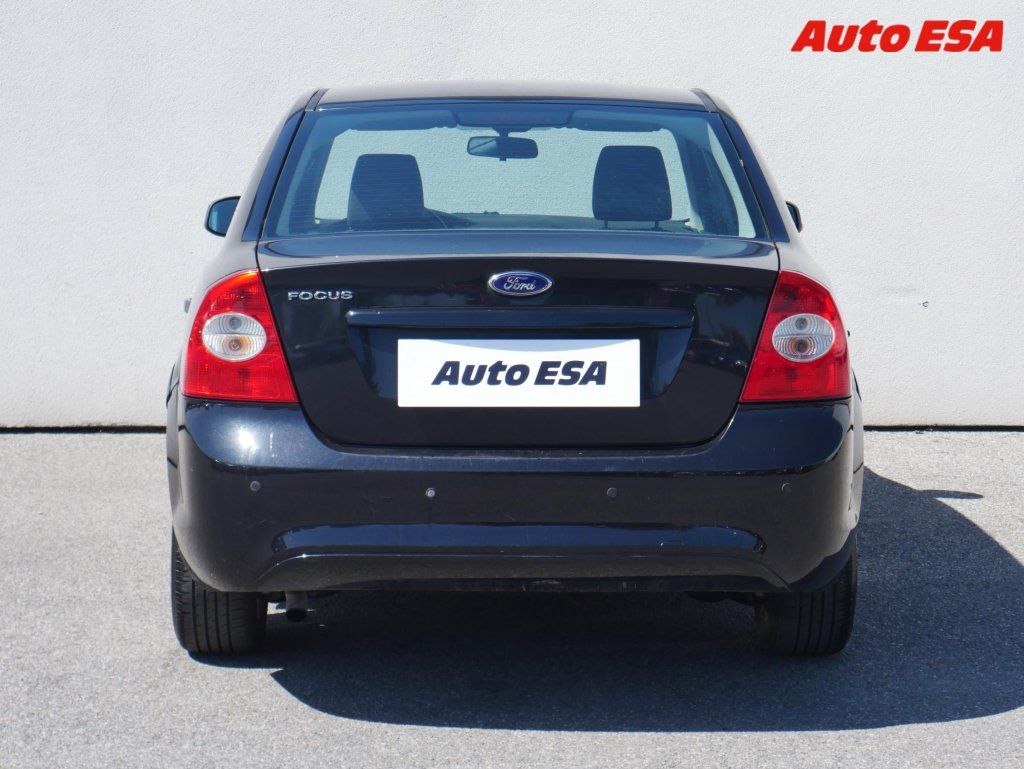 Ford Focus, 1.6 i,xenon,autoAC - fotka 4