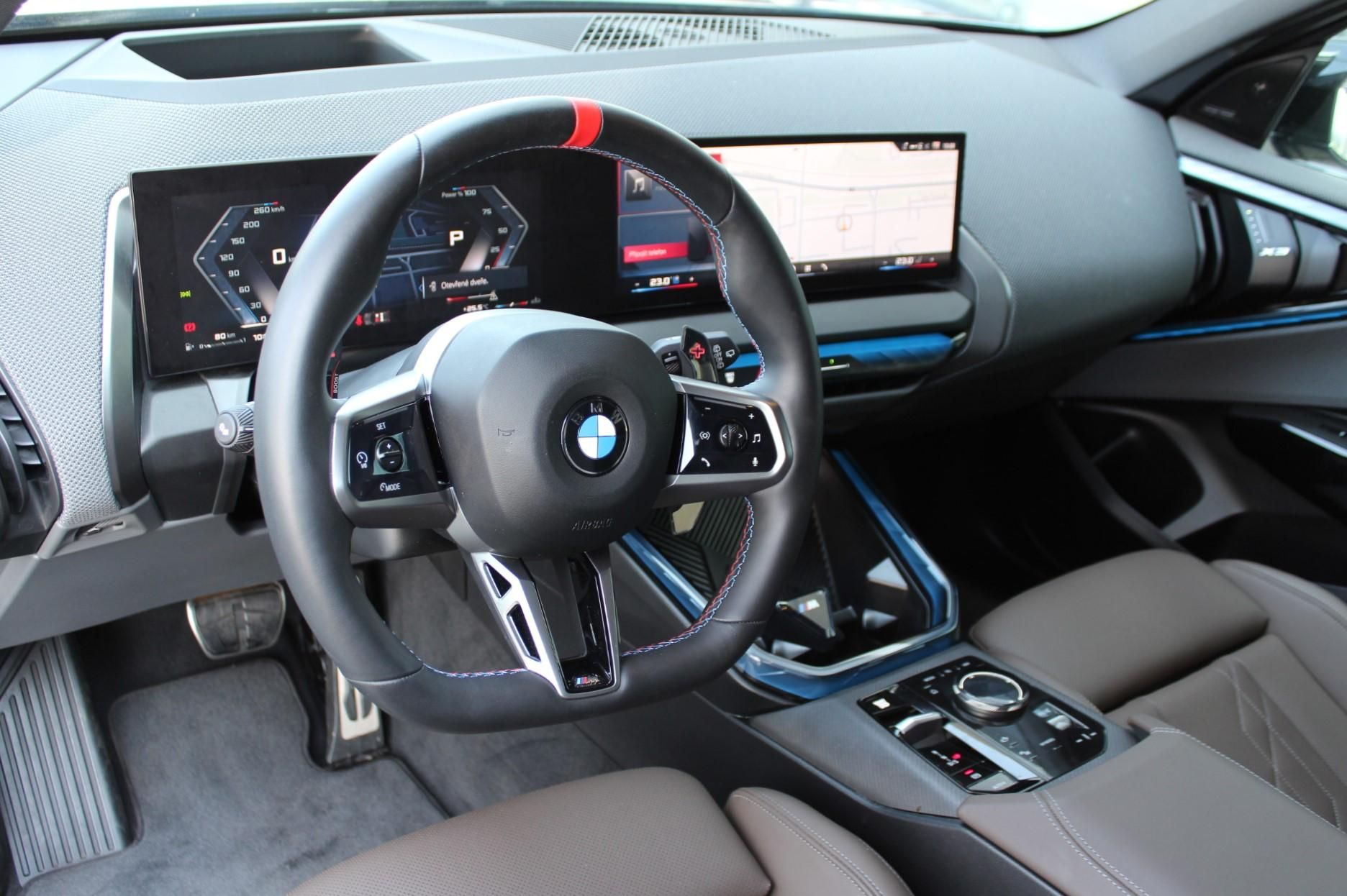 BMW X3, M50 xDrive - fotka 4