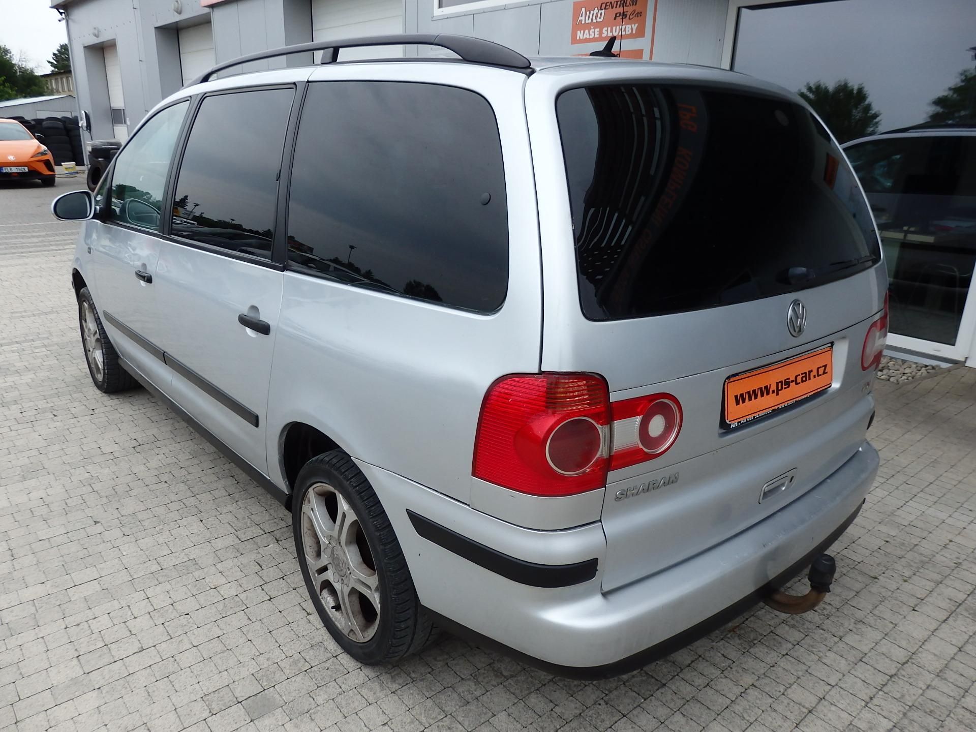 Volkswagen Sharan, 1.9 TDI 85 kW 6 MÍST, ABS - fotka 5