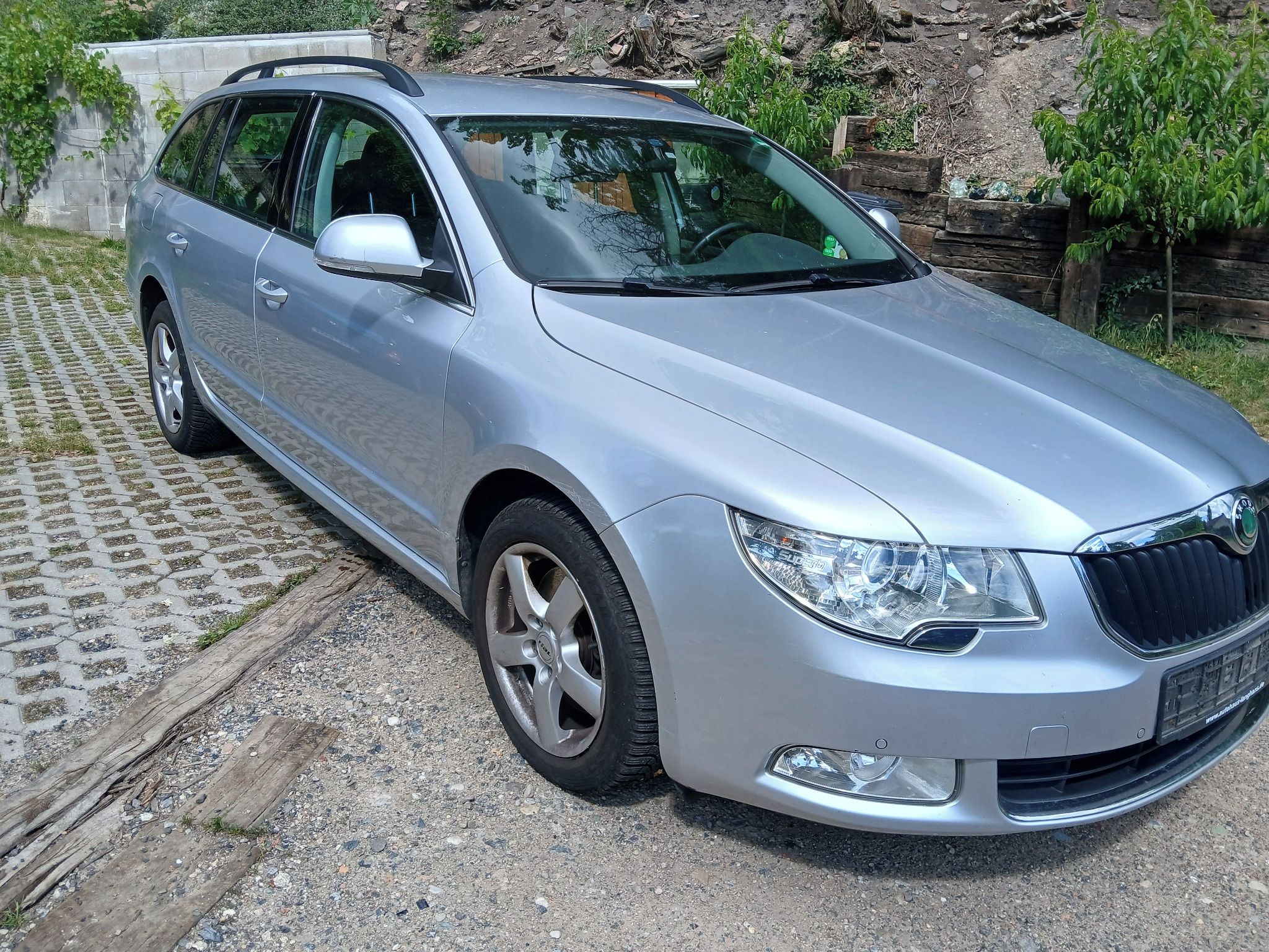 Škoda Superb, 2,0TDI-103KW - fotka 2
