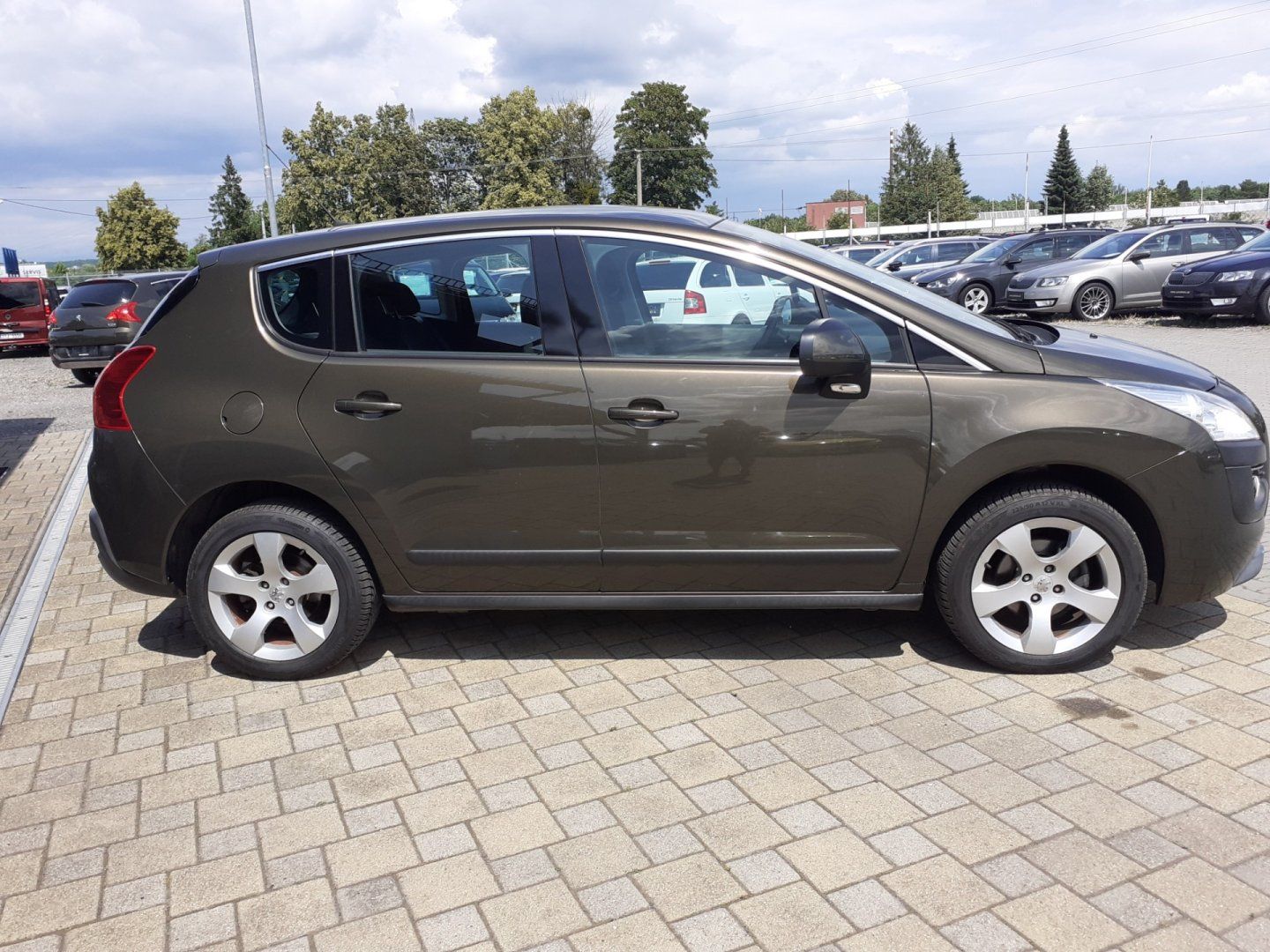 Peugeot 3008, 1.6 i 88 kW - fotka 3