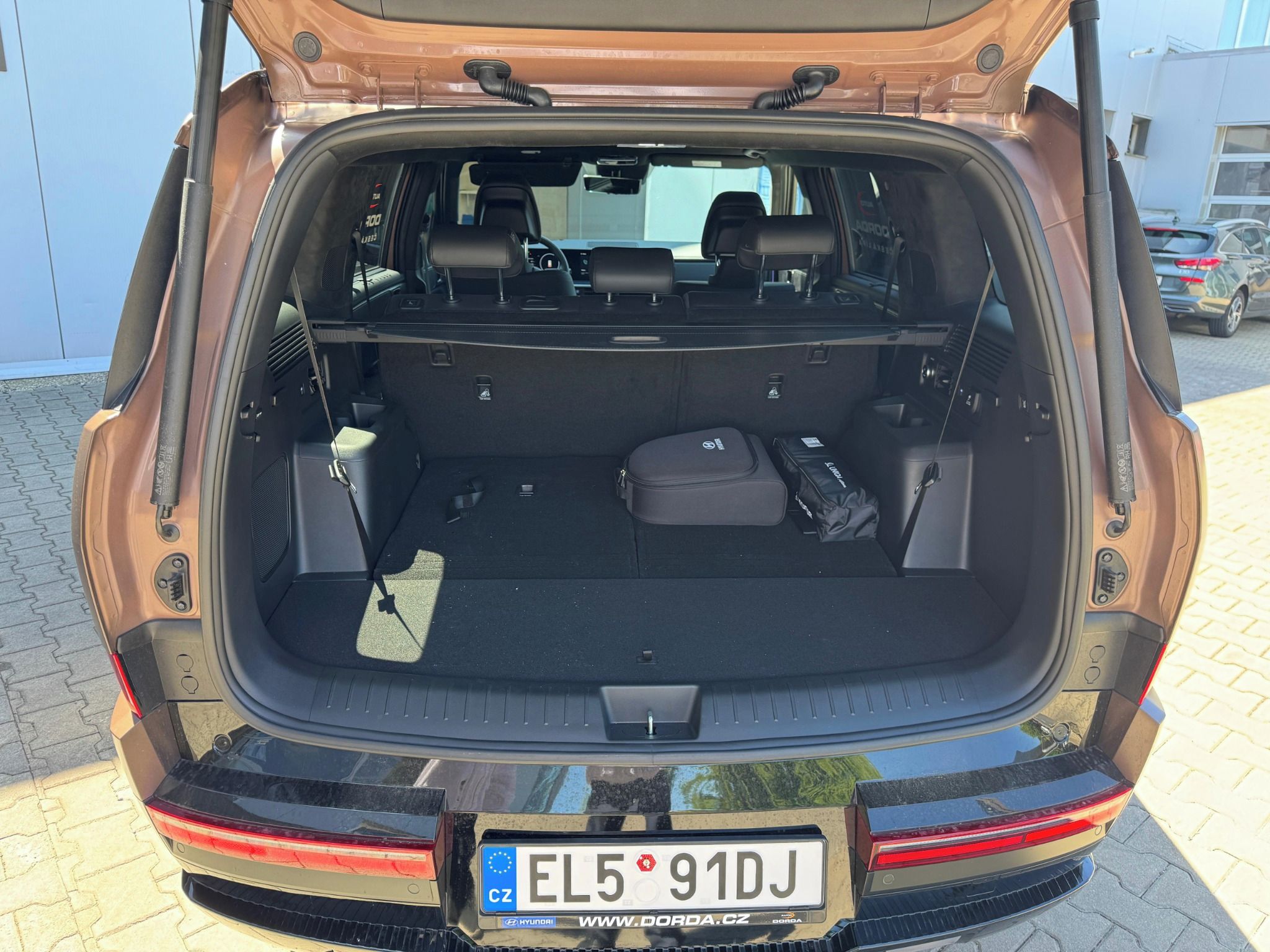 Hyundai Santa Fe, PHEV 4WD AT CALLIGRAPHY 7M - fotka 3