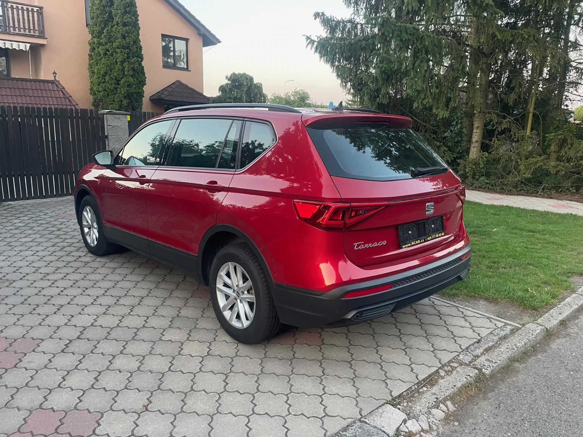 Seat Tarraco, 2,0TDi,110kw,DSG,7-MÍST,17ALU - fotka 4