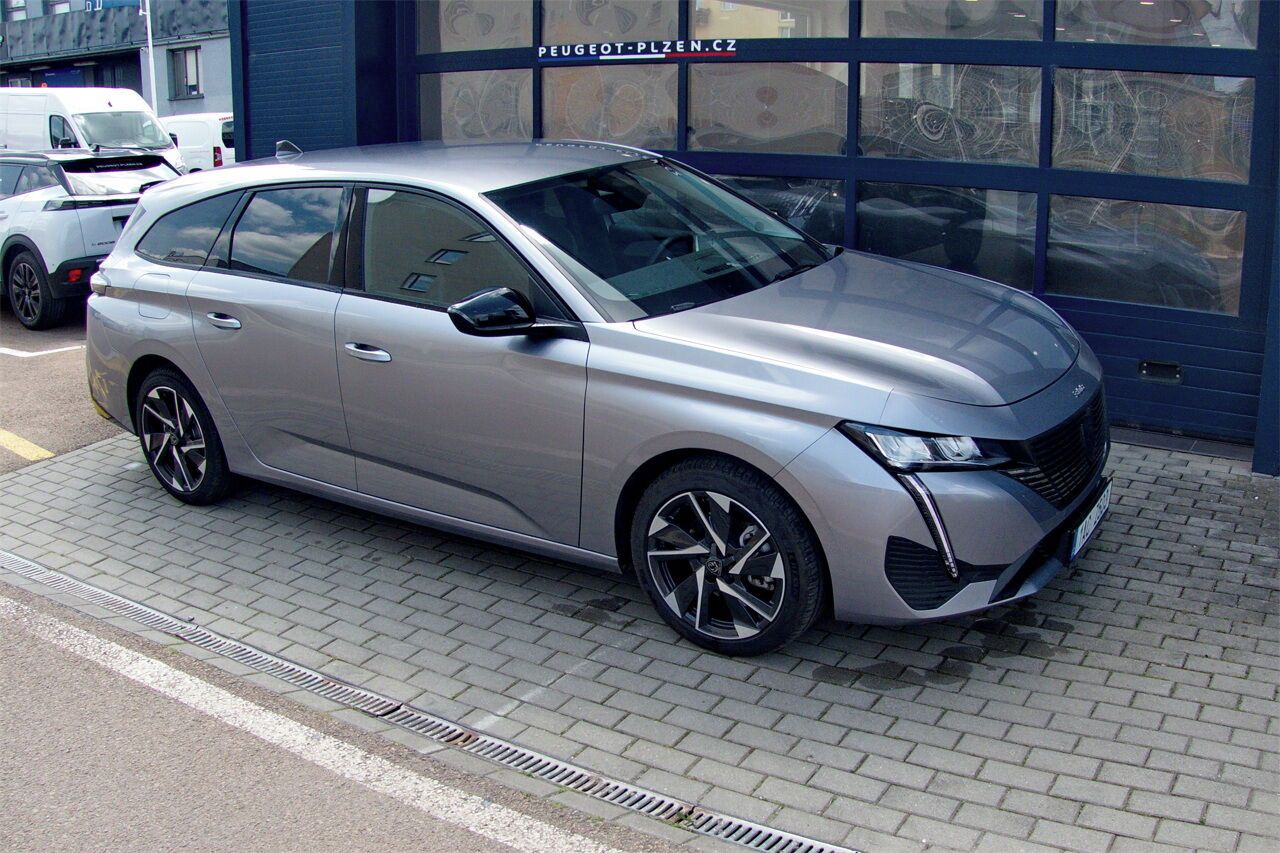 Peugeot 308, SW ALLURE 1.2 PureTech 130 EAT - fotka 5