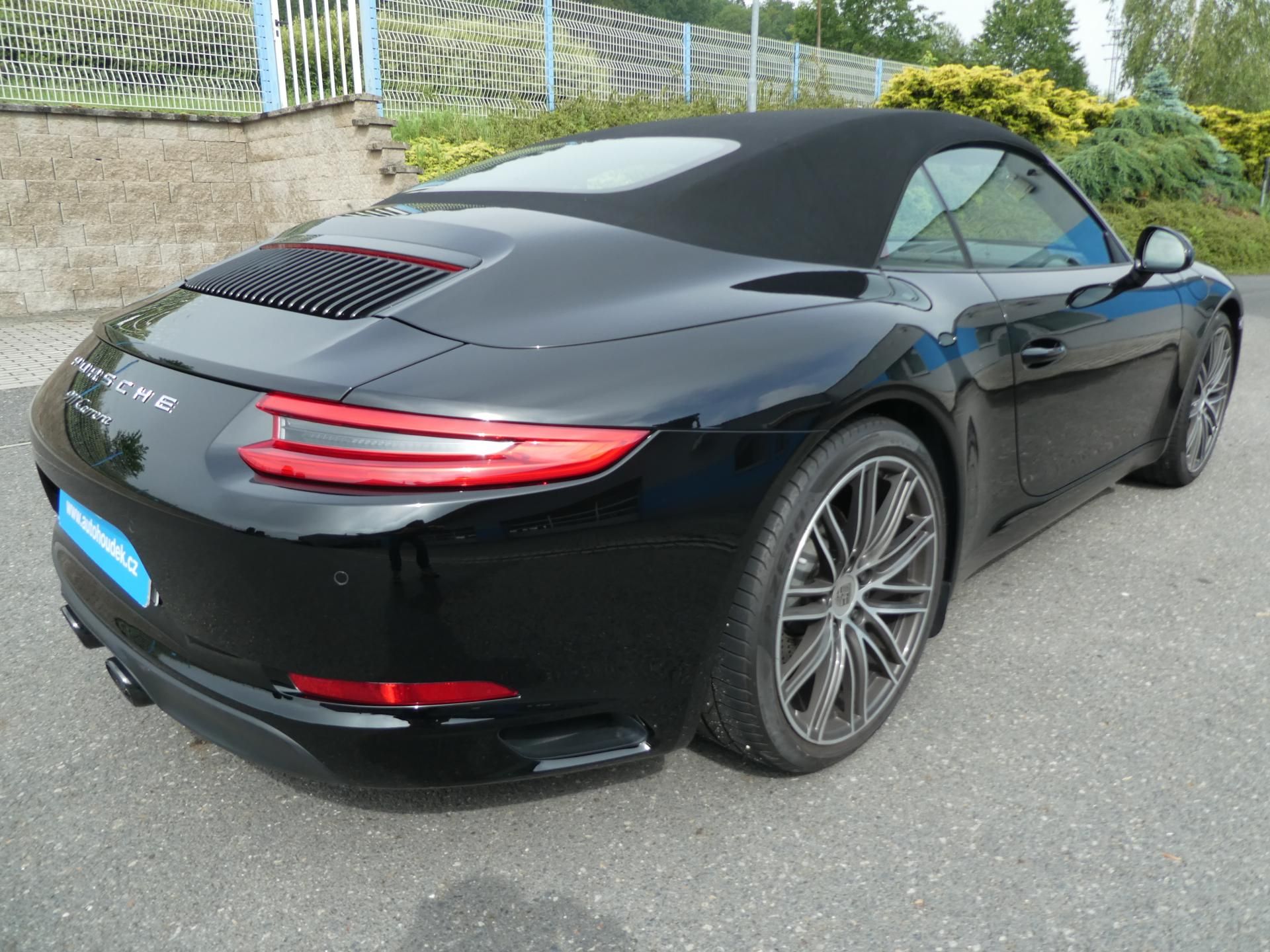 Porsche 911, CARRERA CABRIOLET - fotka 4