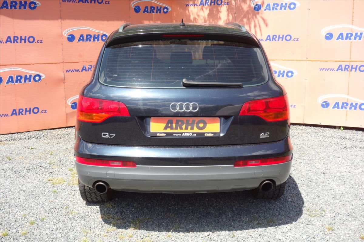 Audi Q7, 4,2 i V8 257KW, ČR, QUATTRO. - fotka 6
