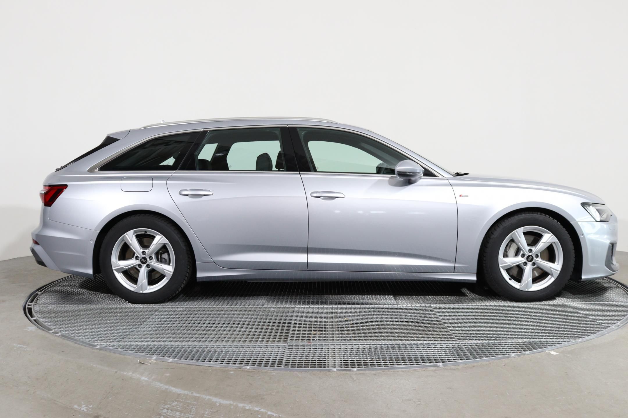 Audi A6 Avant, Sline 50 TDI quattro tiptronic - fotka 5