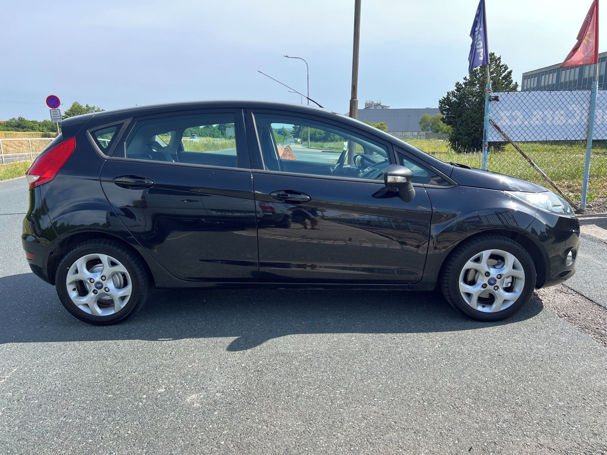Ford Fiesta, 1.4 i 16V 71kW LPG KLIMA - fotka 4