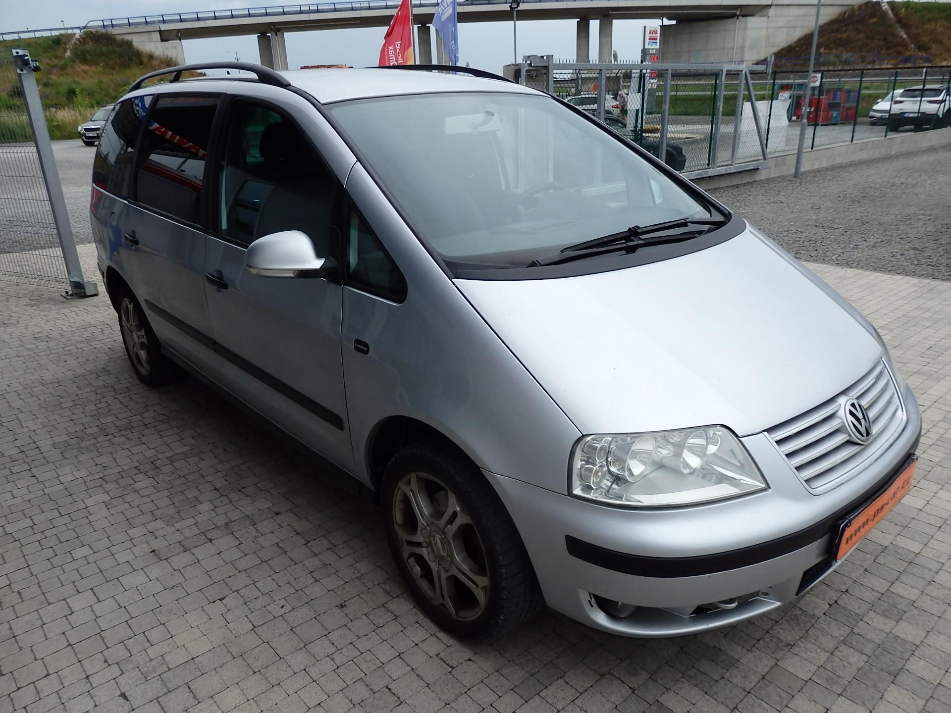 Volkswagen Sharan, 1.9 TDI 85 kW 6 MÍST, ABS - fotka 3