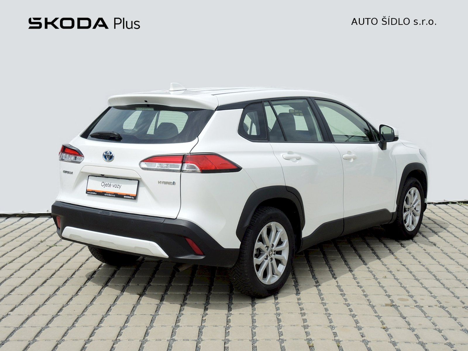 Toyota Corolla Cross, Comfort Business 2,0 Hybrid 4x - fotka 2