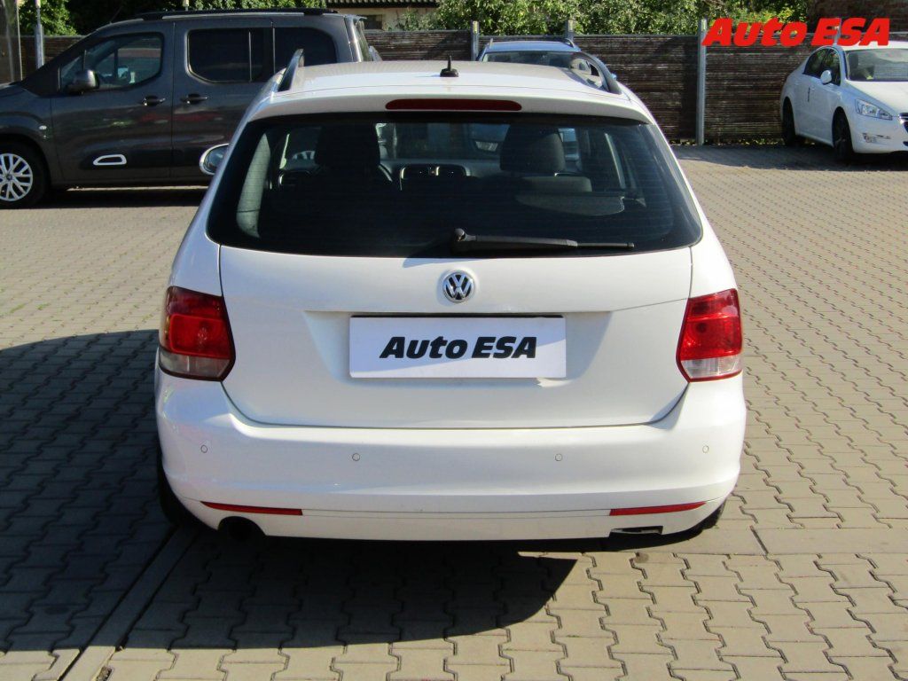 Volkswagen Golf, 1.6 TDi,AC,temp - fotka 5