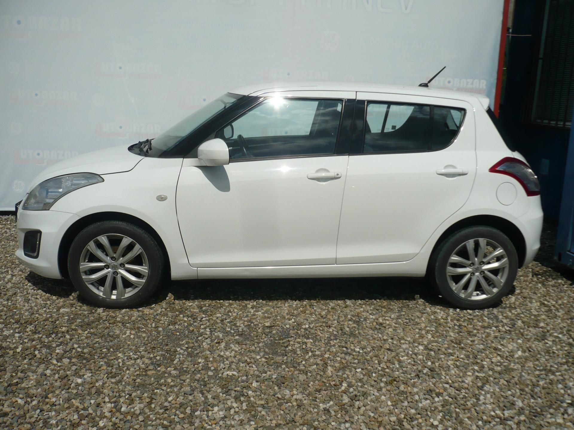 Suzuki Swift, 1.2i 69Kw Klimatizace - fotka 4