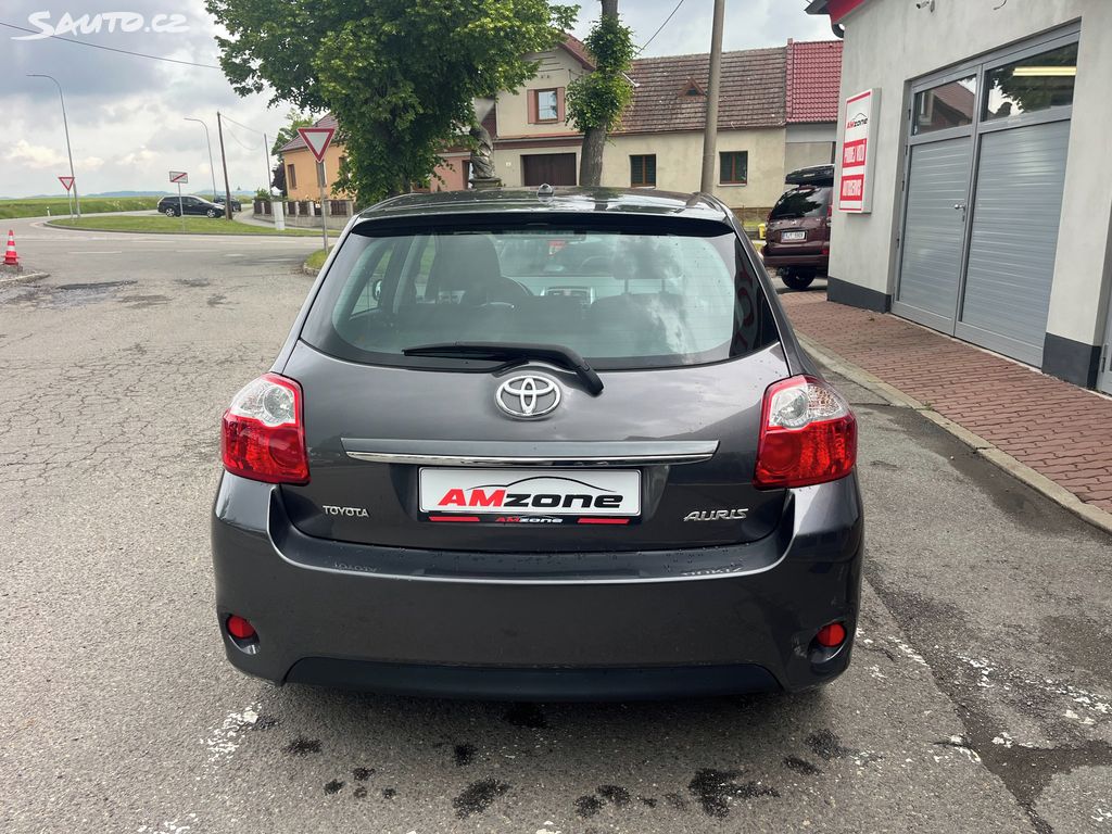 Toyota Auris, fotka 27