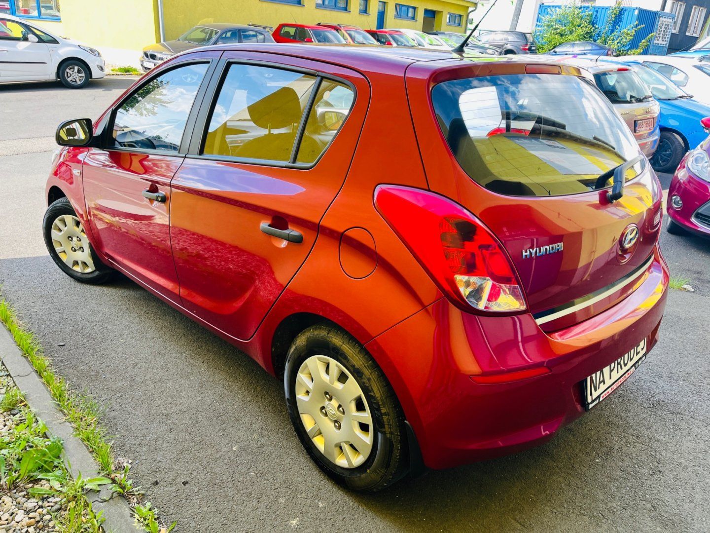 Hyundai i20, 1.2 i BENZÍN NAJETO JEN 99 TIS - fotka 4
