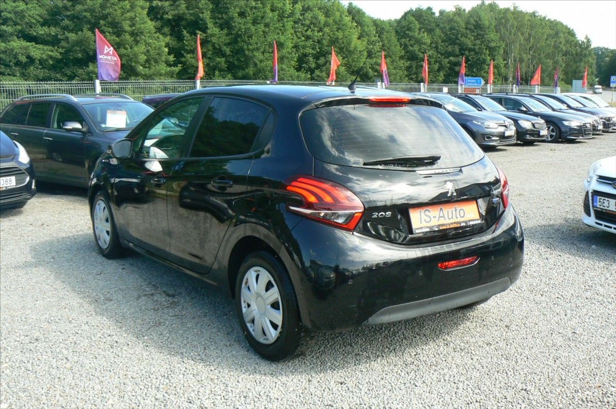Peugeot 208, 1,2 - fotka 5