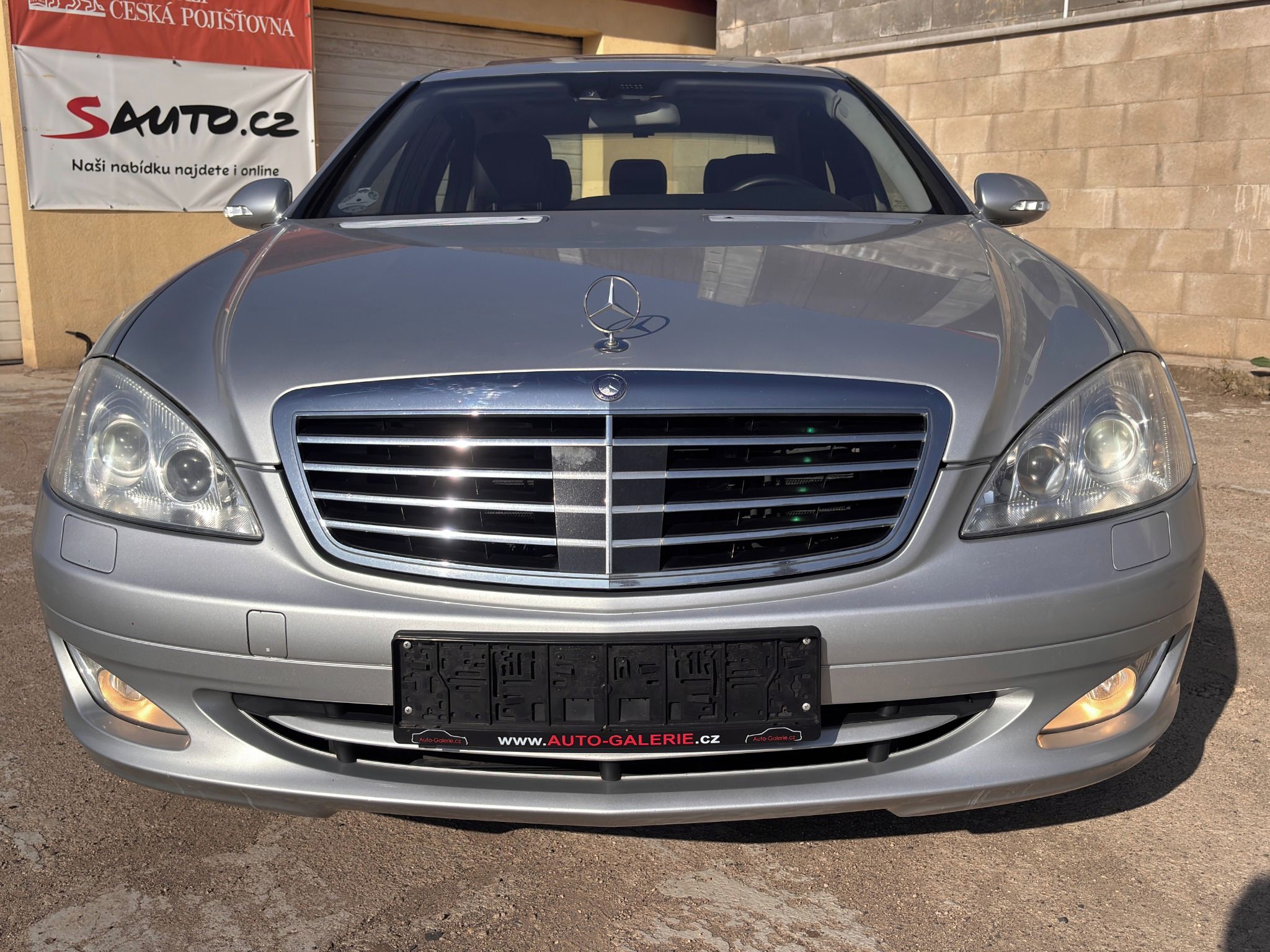 Mercedes-Benz Třídy S, 500 V8 4 MATIC - fotka 2