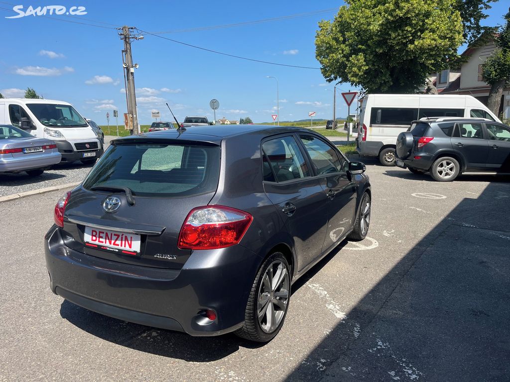 Toyota Auris, fotka 5