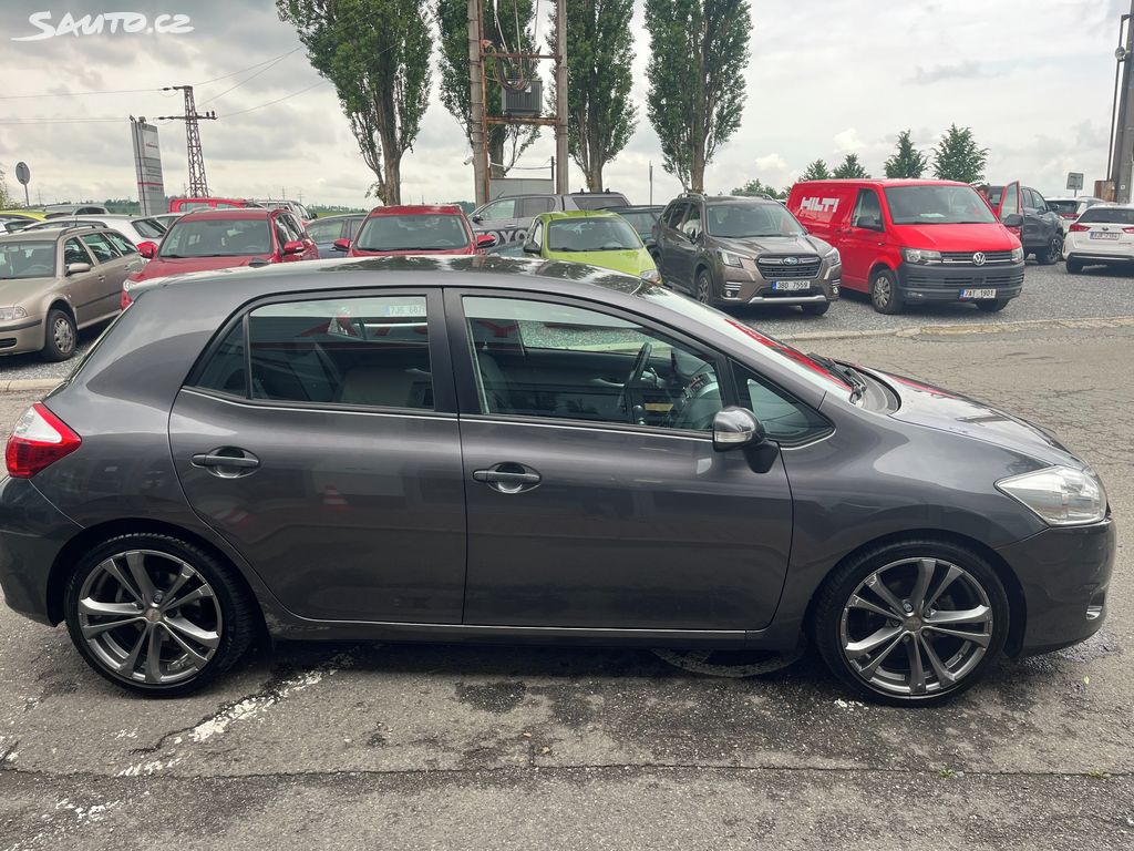 Toyota Auris, fotka 25