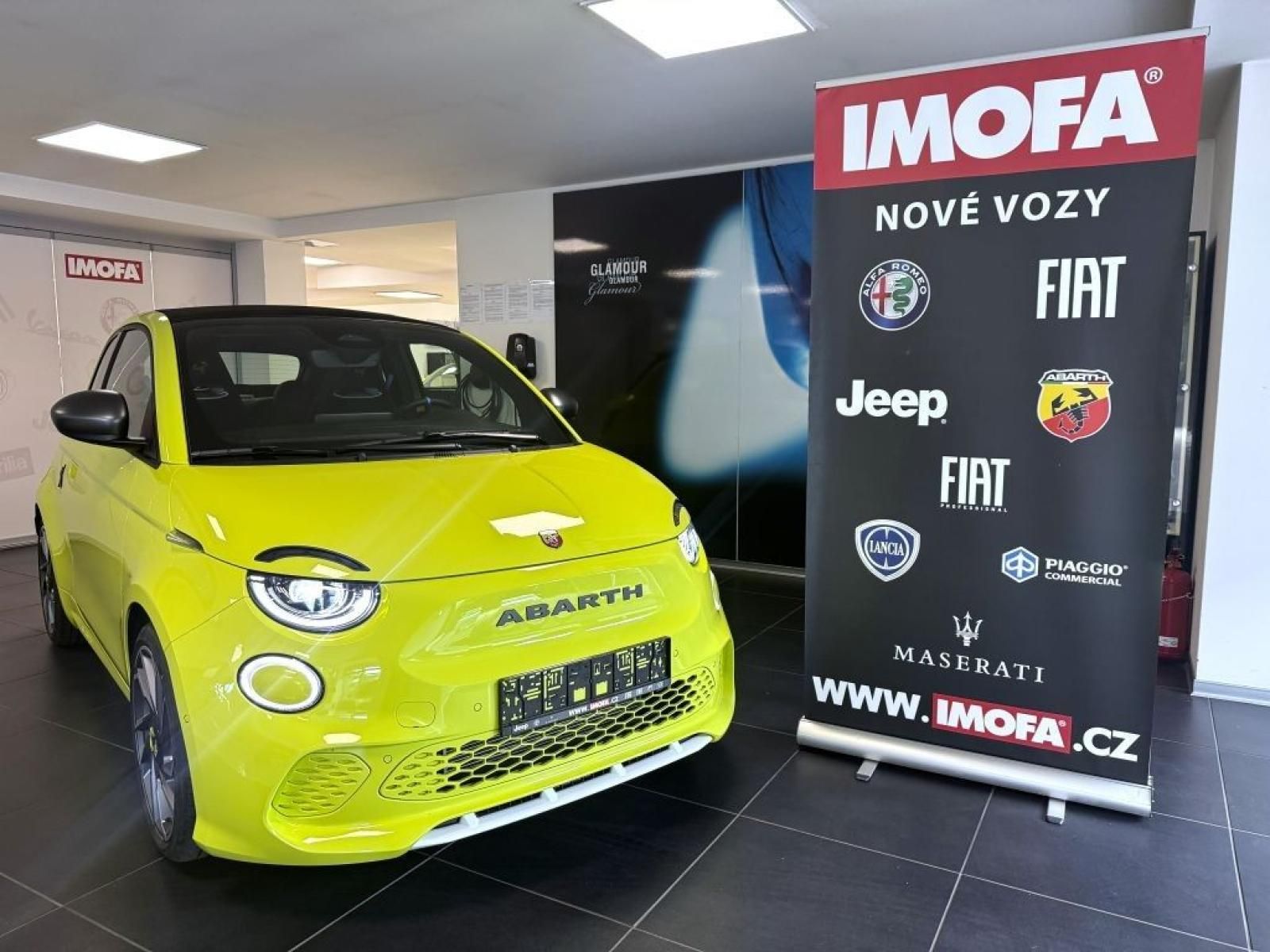 Abarth 500e, Cabrio 114 kW (155k) Turismo - fotka 3