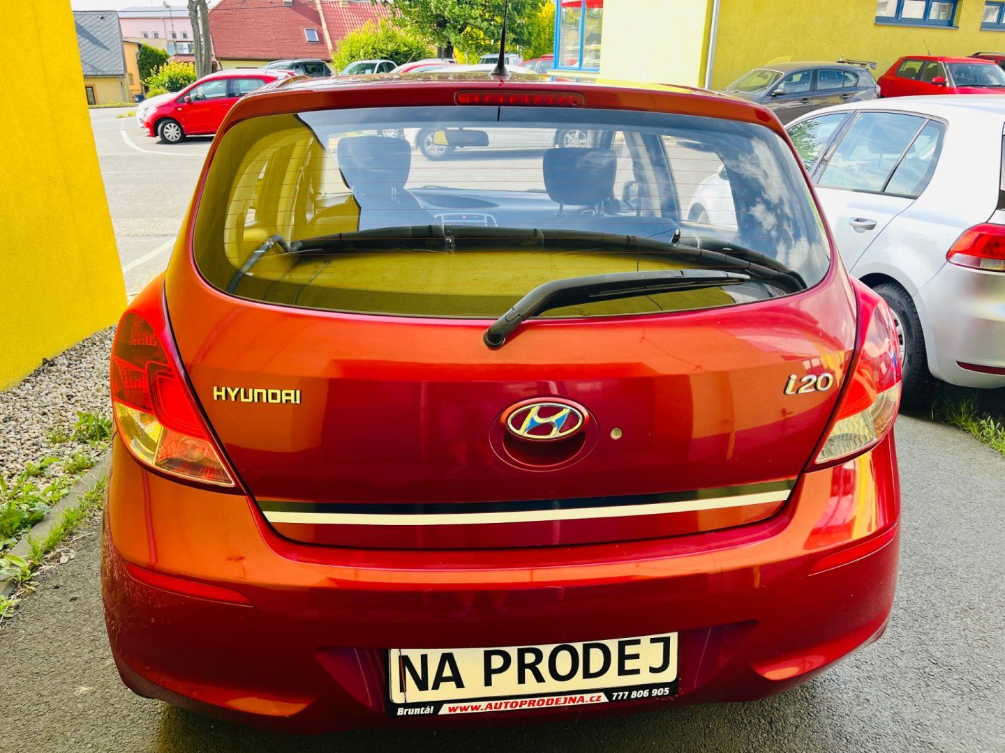 Hyundai i20, 1.2 i BENZÍN NAJETO JEN 99 TIS - fotka 5