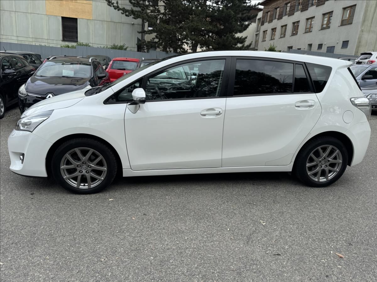 Toyota Verso, 2,0 7.MIST+BILÁ METALIZA !! - fotka 5