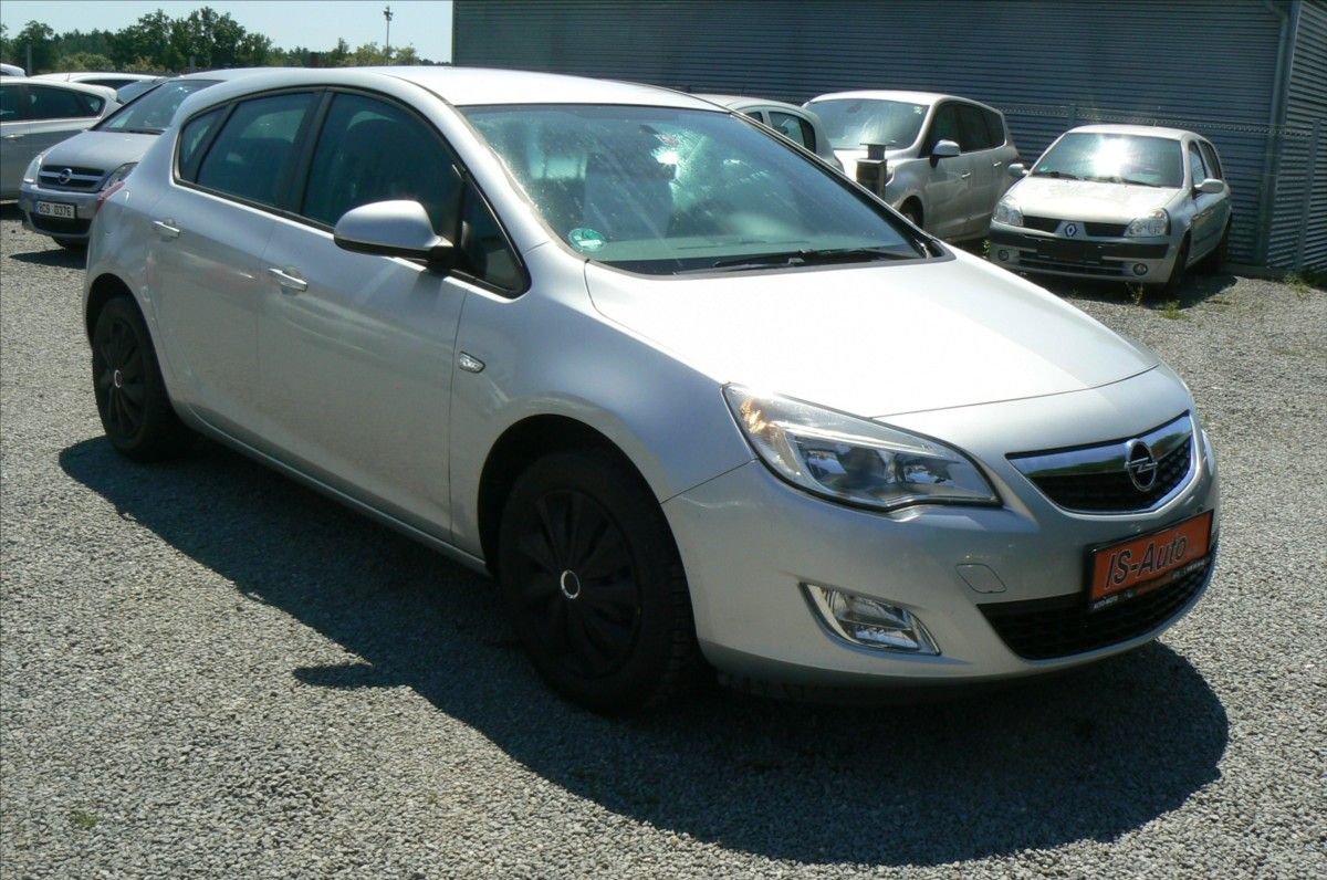 Opel Astra, 1,6 i - fotka 2