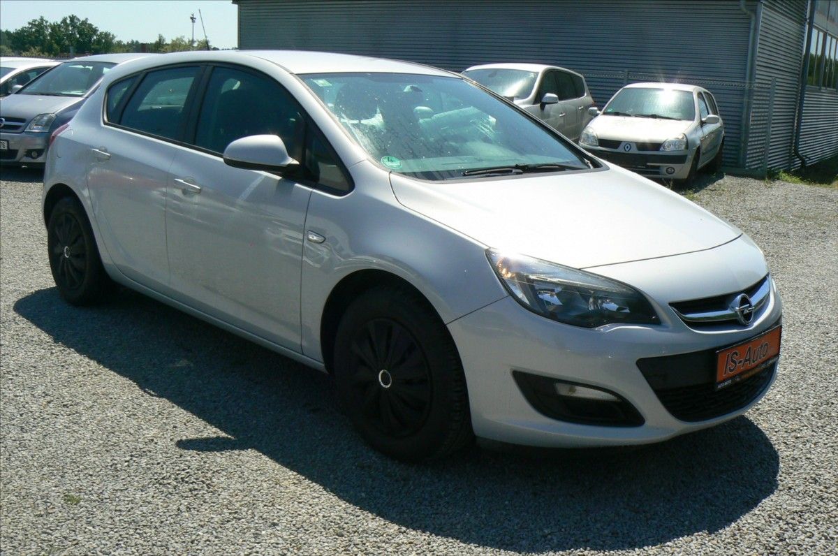 Opel Astra, 1,4 - 103 kw - fotka 2