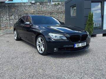 BMW 740D xDrive 2010