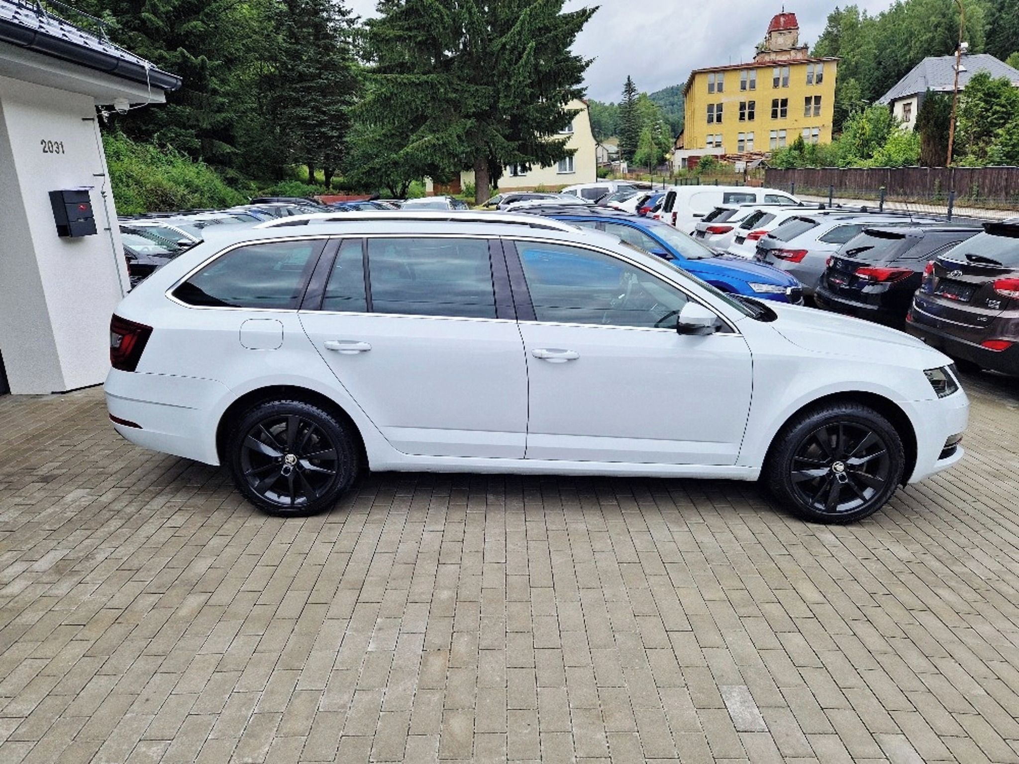 Škoda Octavia, 1.5 TSi (110 kW), LED, tažné - fotka 6