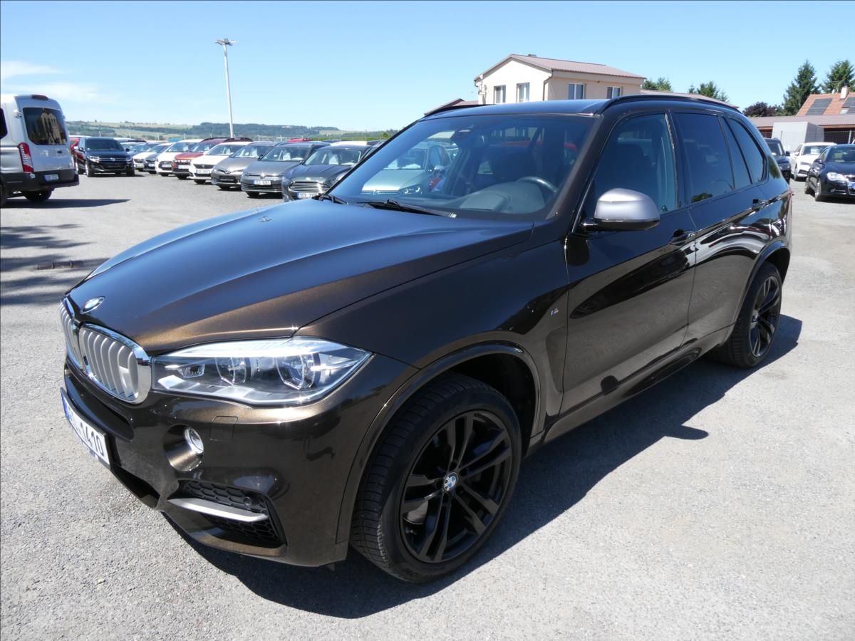 BMW X5, 3,0 M50d 280kW M-PAKET,po serv - fotka 3