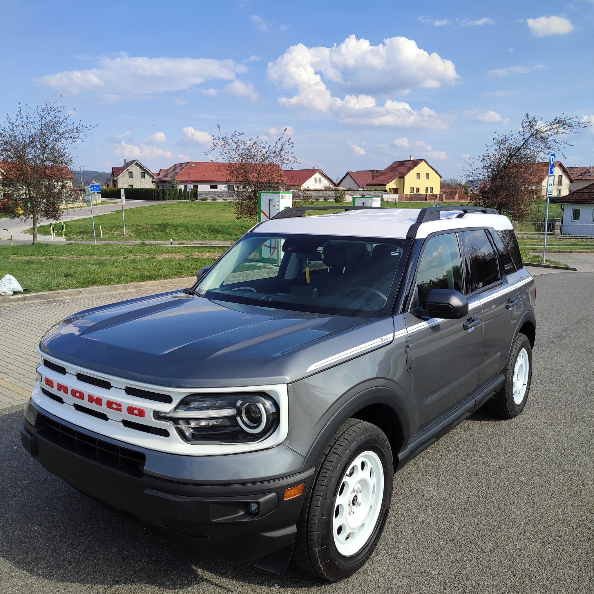 Ford Bronco Sport, 1.5L AT 4X4 135 Kw limit edice - fotka 2