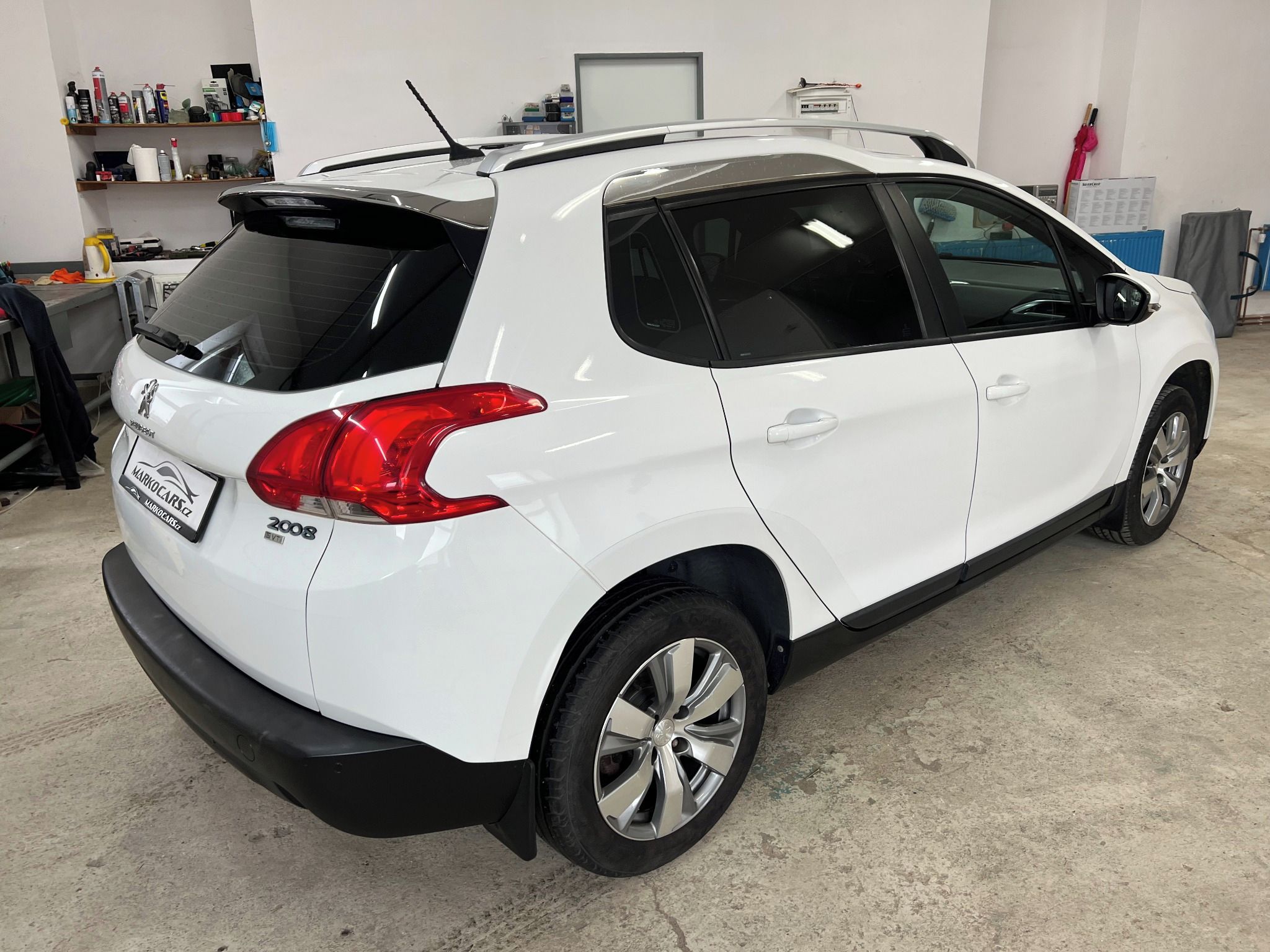 Peugeot 2008, 1.2 PureTech AUTOMAT LITÁ KOLA - fotka 5