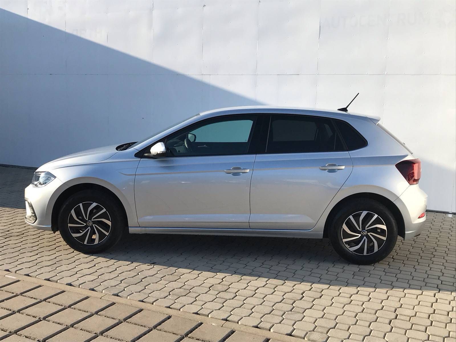 Volkswagen Polo, People 5G 1,0TSi - fotka 2