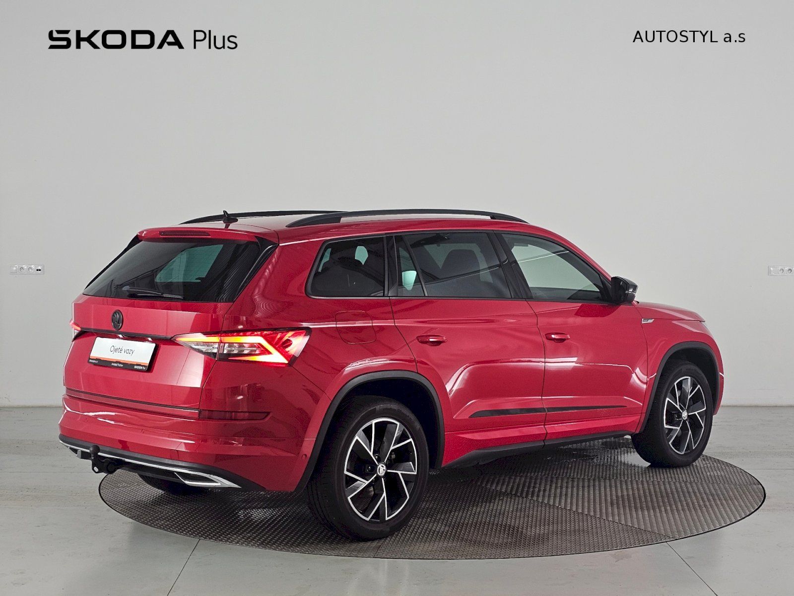 Škoda Kodiaq, 2.0TDI 140kW 4x4 DSG SPORTLINE - fotka 2