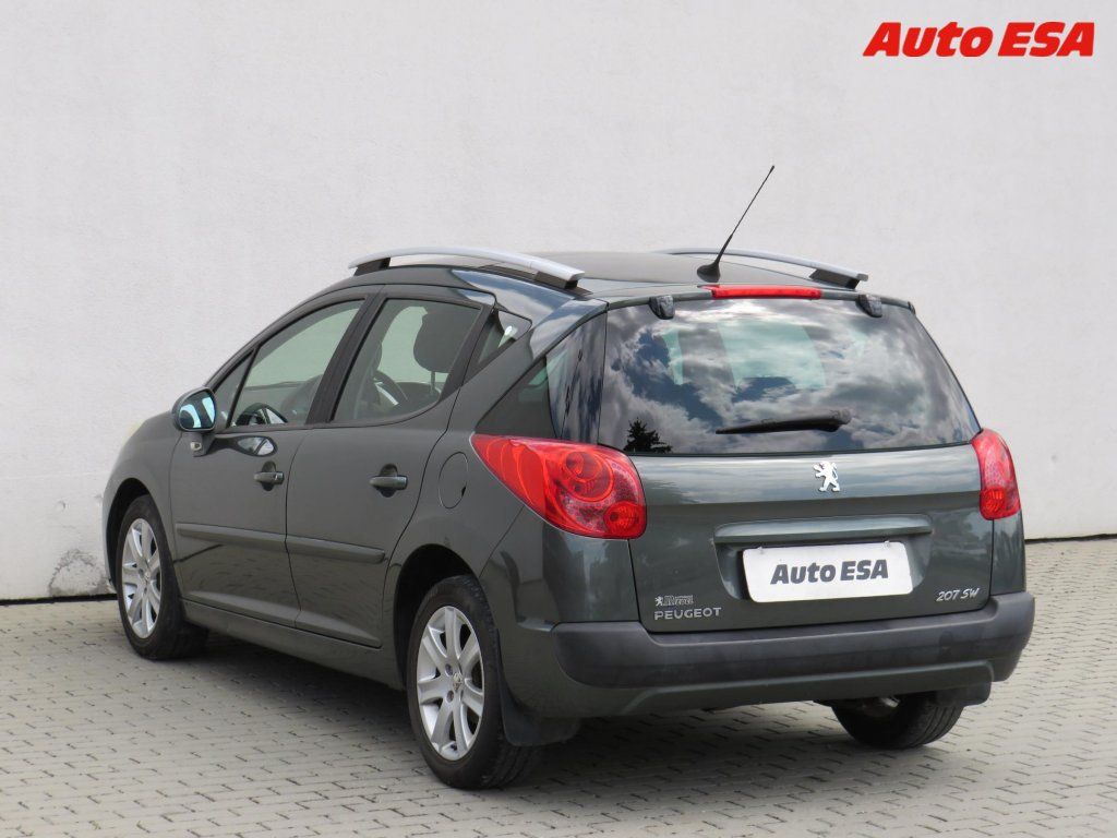 Peugeot 207, 1.6i,Panor. AC - fotka 6