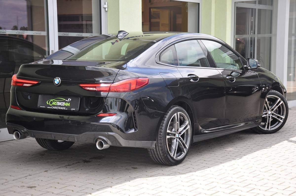 BMW Řada 2, 218d M-SPORT 1M ČR 2xPNEU - fotka 5