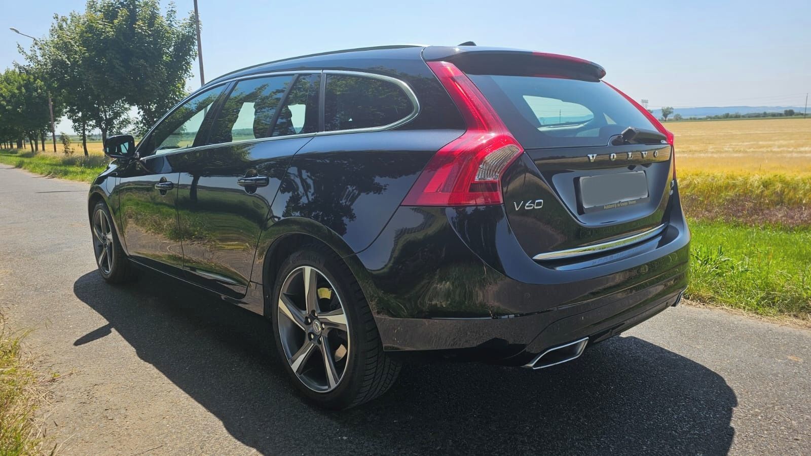 Volvo V60, Volvo V60 2.4 D6 158 kW HYBRID - fotka 6