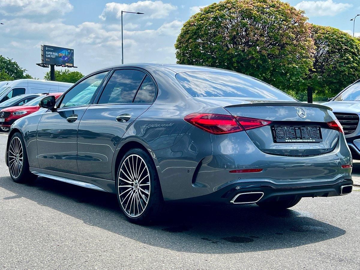 Mercedes-Benz Třídy C, 220 d 4MATIC AMG Style Edition - fotka 5