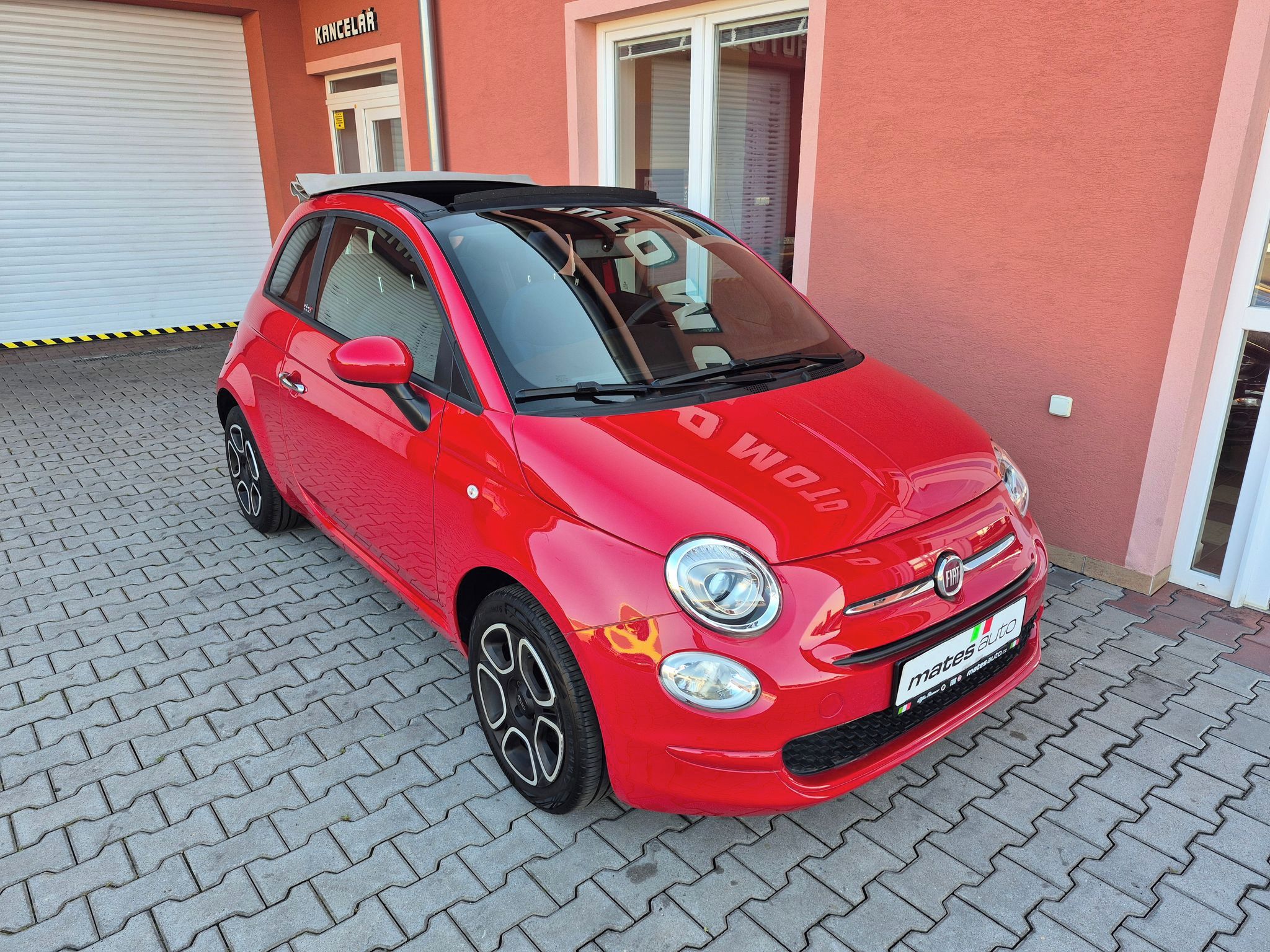 Fiat 500C, 1.0 Mild-Hybrid Club 52kW DPH - fotka 4
