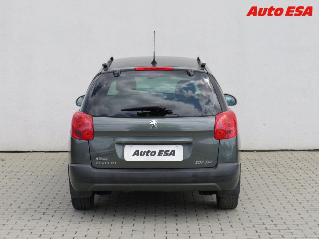 Peugeot 207, 1.6i,Panor. AC - fotka 5
