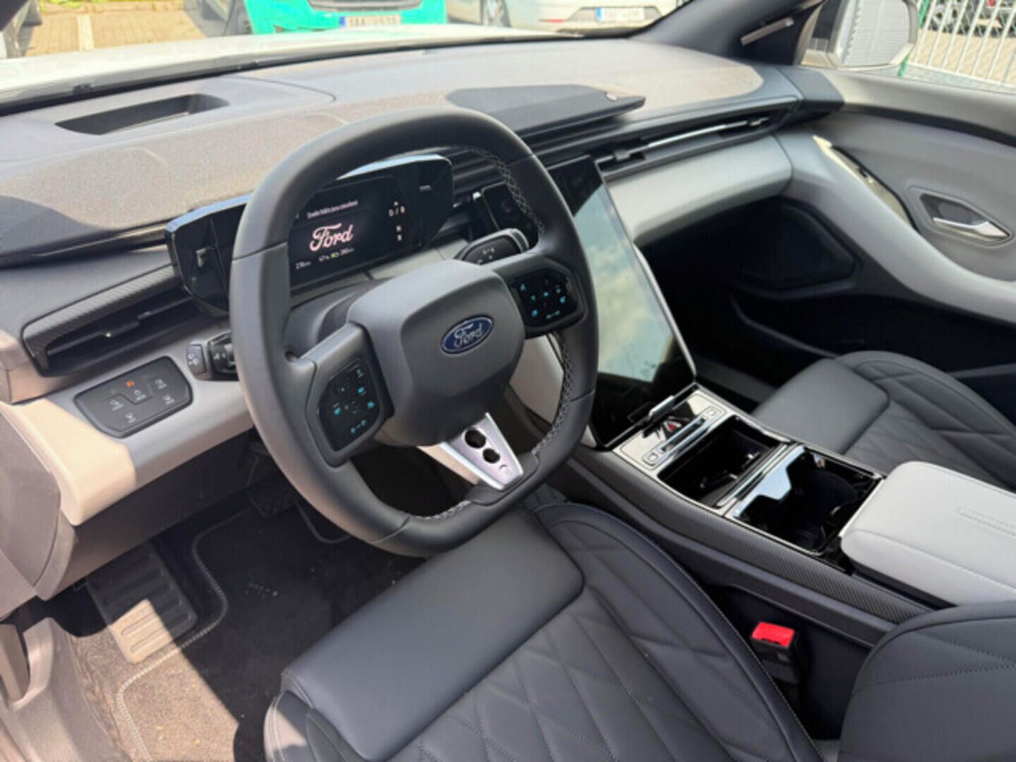 Ford Capri, Premium 77 kWh prodloužený doj - fotka 5