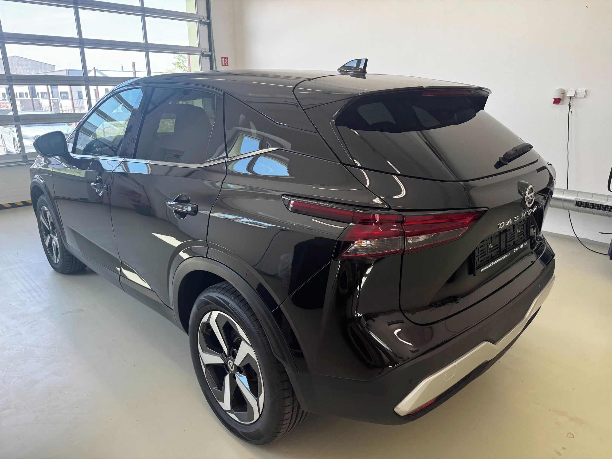 Nissan Qashqai, 1.3+stav nového vozu+ - fotka 3