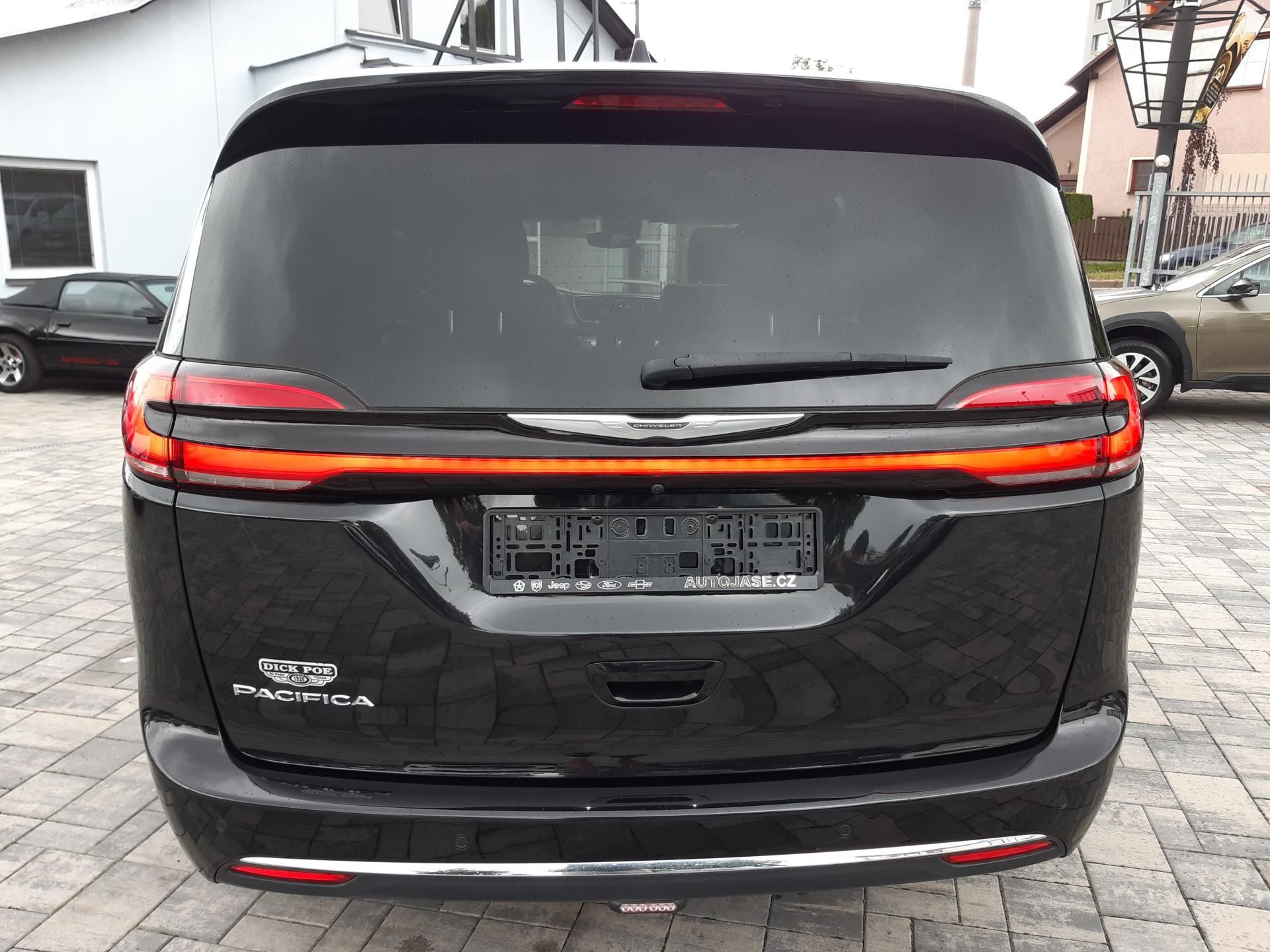 Chrysler Pacifica, 3,6L V6, kůže, kamera, Top km - fotka 6
