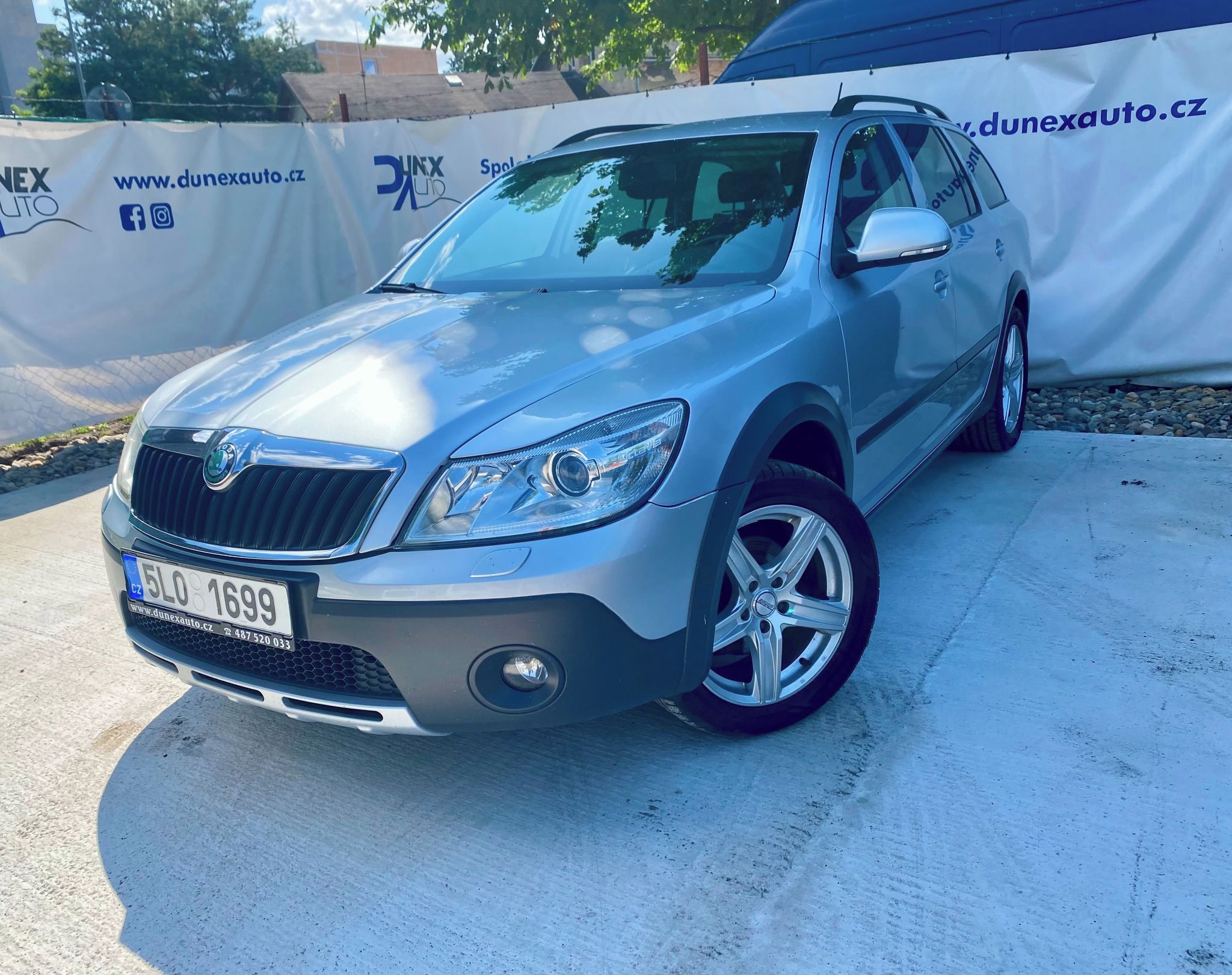Škoda Octavia, SCOUT, 4X4, 2.TDI, 103 kW - fotka 2