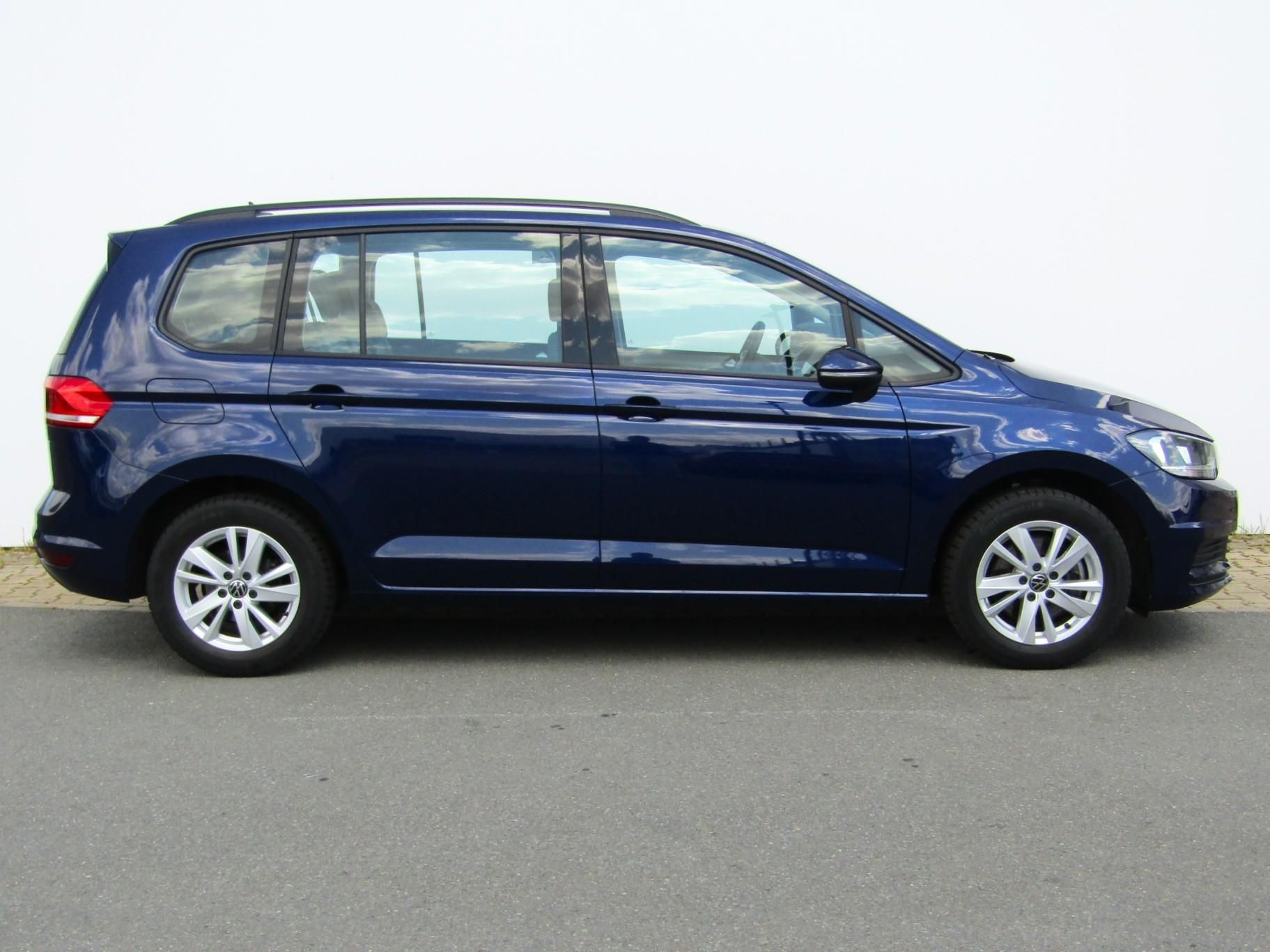 Volkswagen Touran, 1,5 TSI 110KW 7MÍST - fotka 3