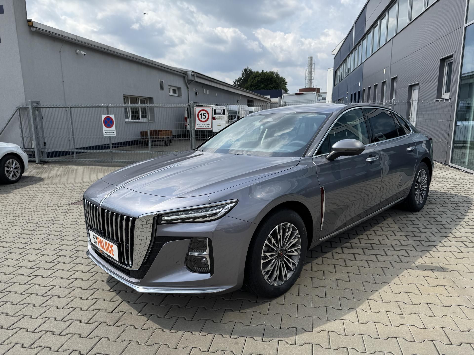 Hongqi H5, 2,0T Comfortable - fotka 3