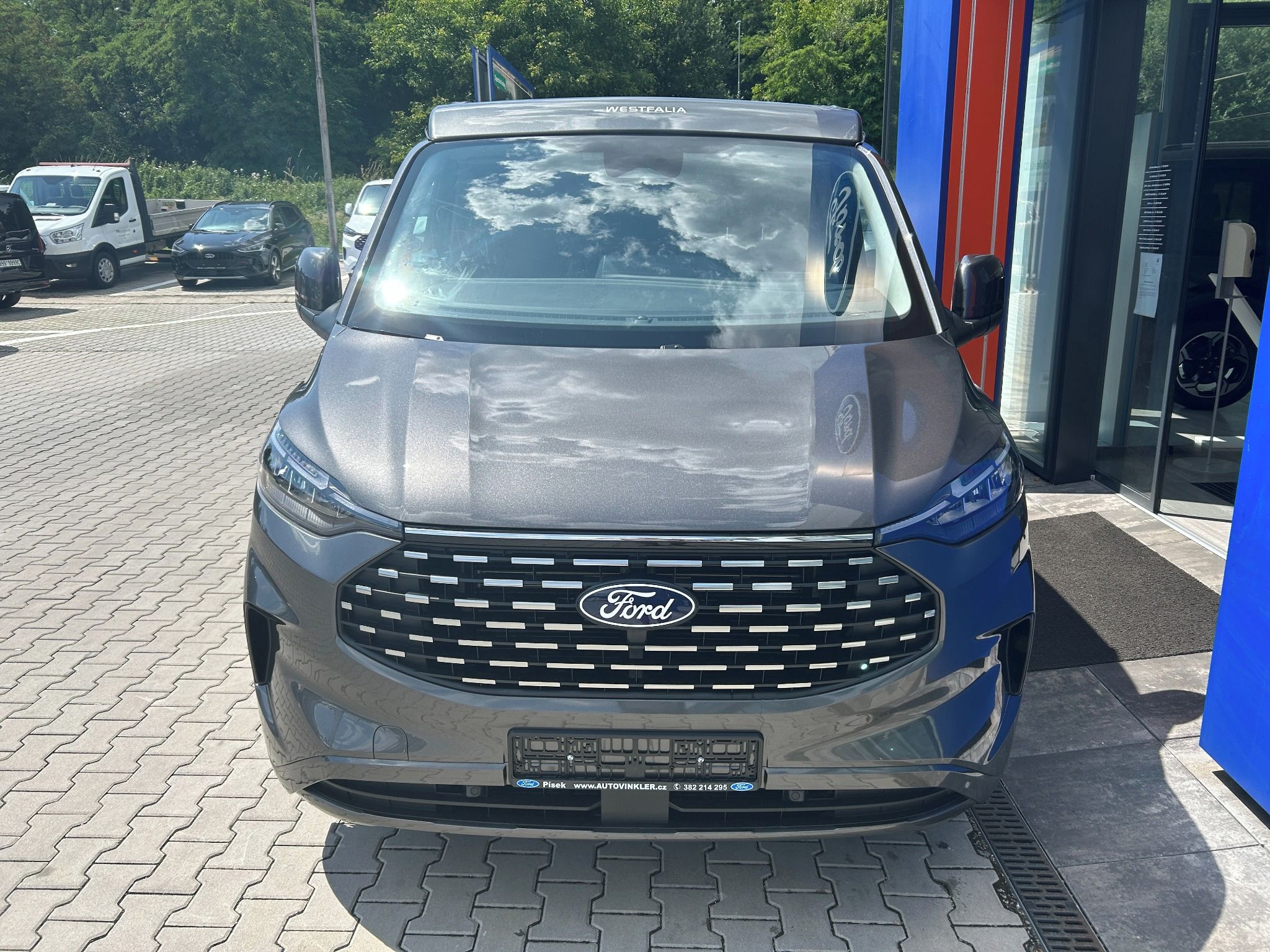 Ford Transit Custom, 2.0 EcoBlue 125kW Nugget L1 - fotka 3